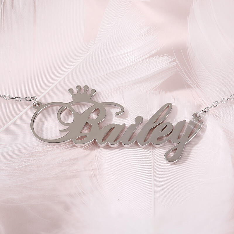 Jeulia Collar con nombre en plata esterlina personalizado "Sé tu propio rey"
