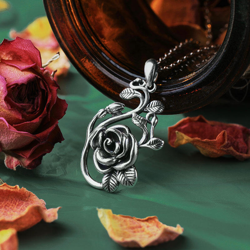 Jeulia "Rose" Flower Sterling Silver Necklace