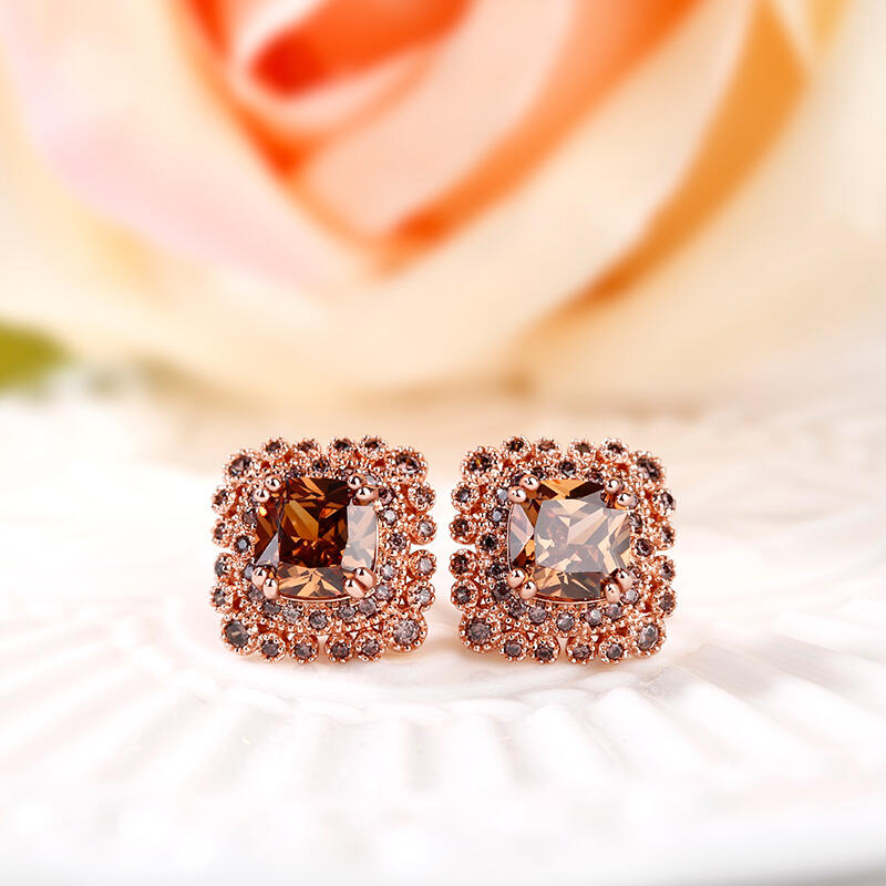 Jeulia Milgrain Design Halo Cushion Cut Sterling Silver Jewelry Set