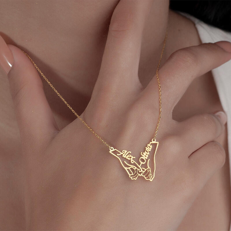 Collar personalizado de mano en mano con nombre personalizado y un dulce regalo para parejas