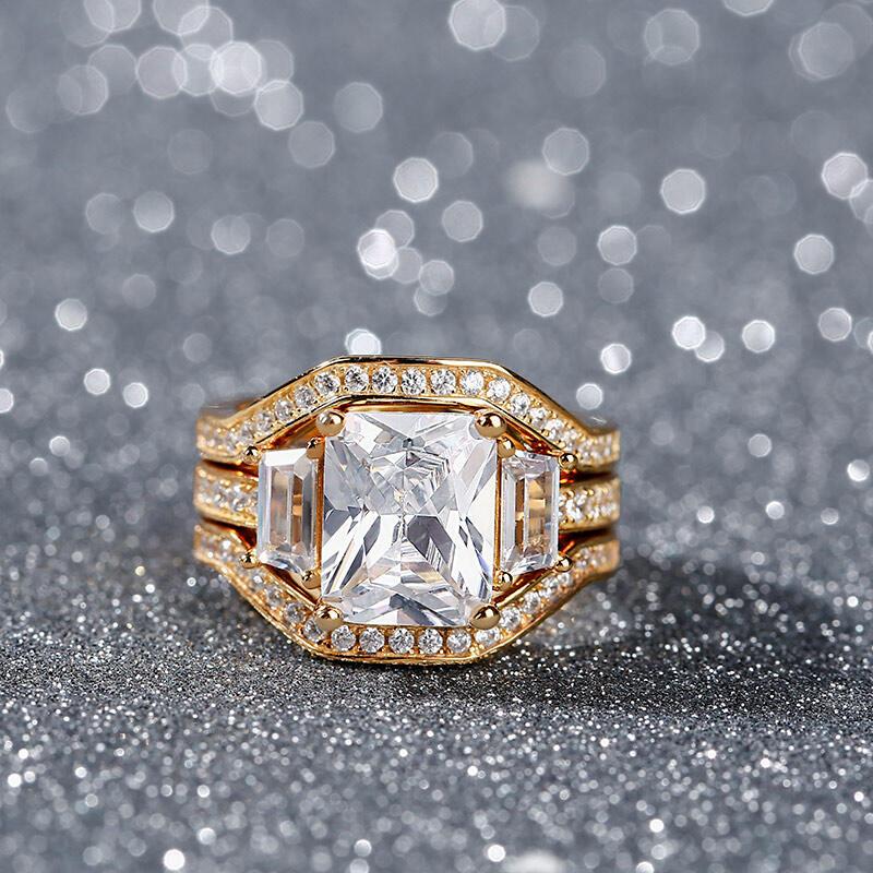 جوليا طقم خواتم بقطع مشع من الفضة الإسترليني بذهبي