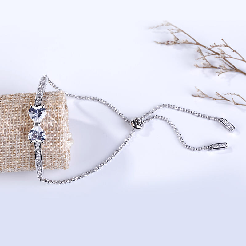 Jeulia Two Heart Knot Bracelet