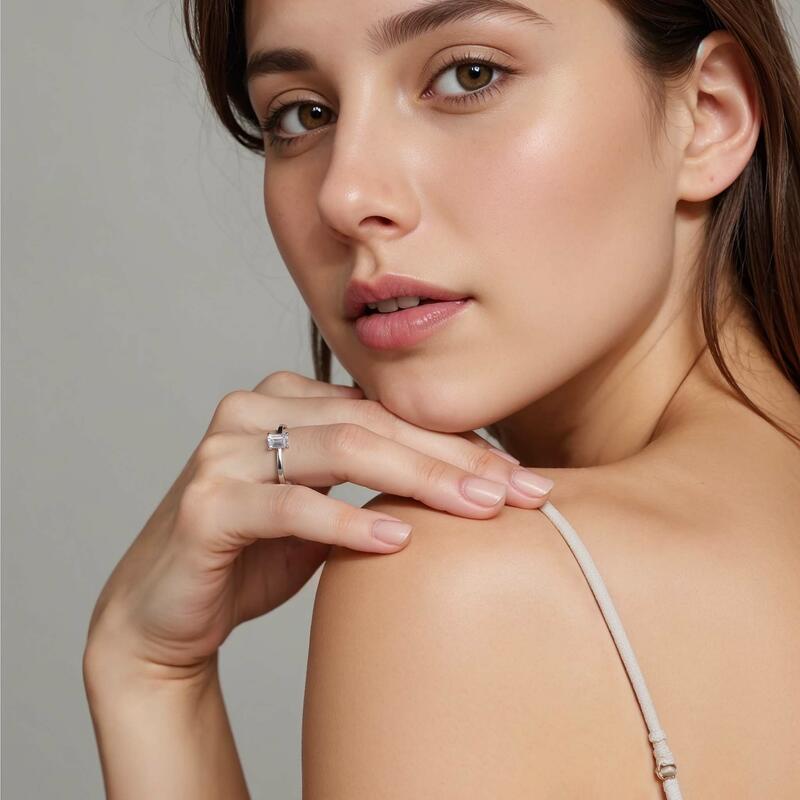 "Mein ganzes Sein" 0,8ct Smaragd-Schliff Solitärring