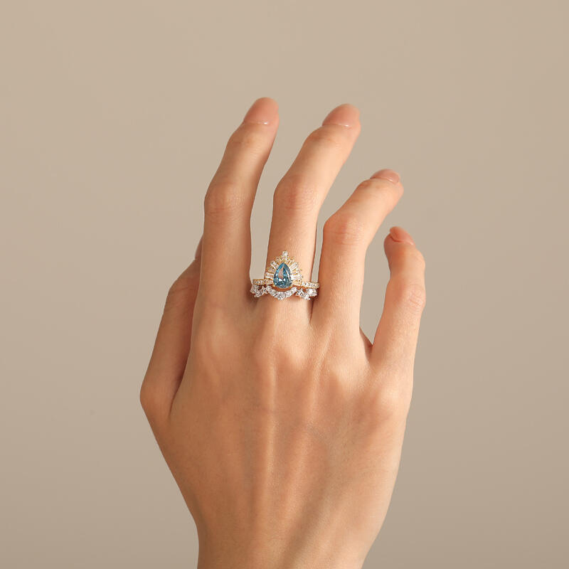 Jeulia Luna Astra Sunrise Two Tone Pear Ring Set