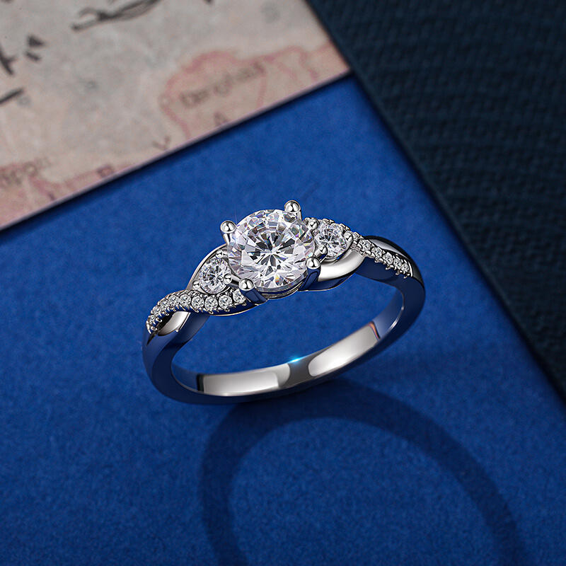 Jeulia Anillo Tres Piedras Redondo Trenzado Clásico Personalizado