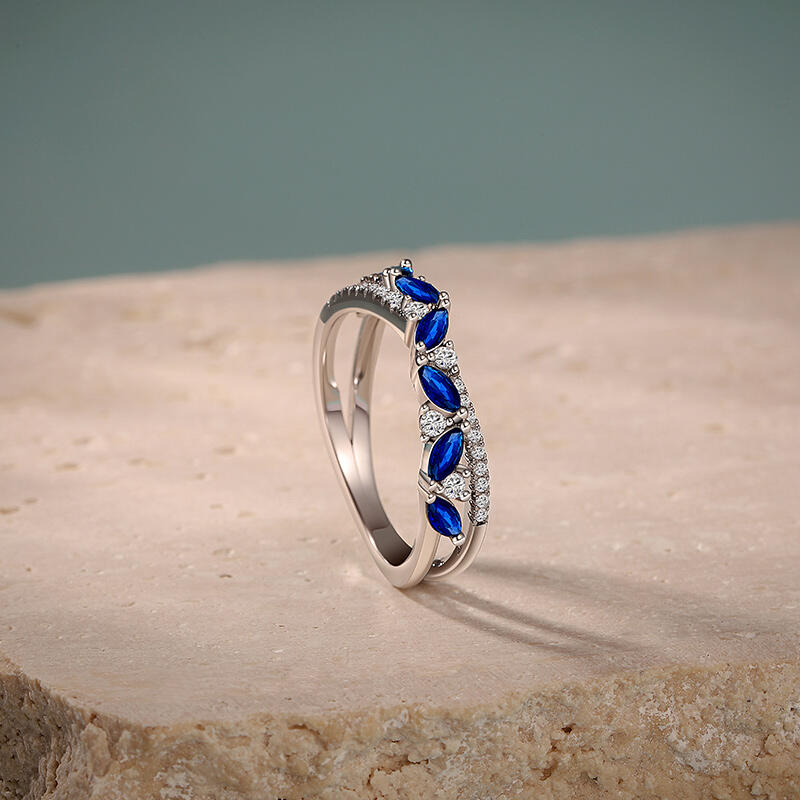 Jeulia Olivetta Classic Twist Eternity Wedding Band