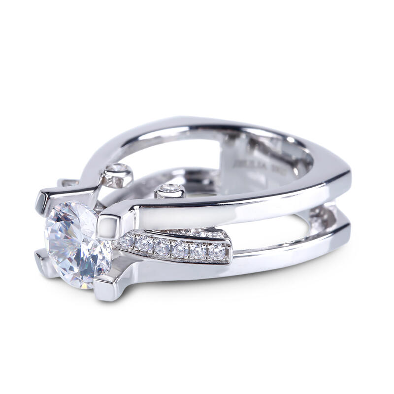 Jeulia Modern Design Round Cut Sterling Silver Ring