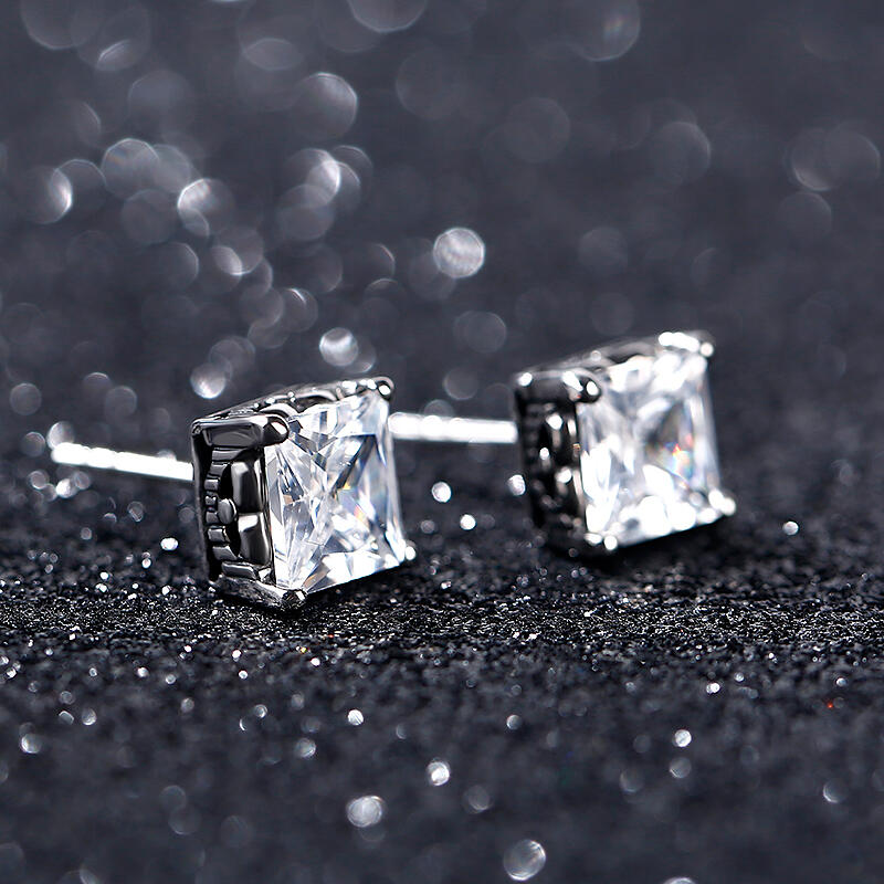 Jeulia Punk Hip-Hop Men's Titanium Steel Stud Earrings