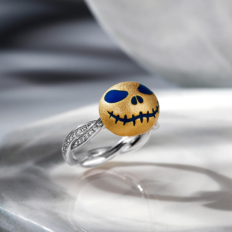 Jeulia "King of Night" Skull Design Luminous Sterling Silver Rotating Ring