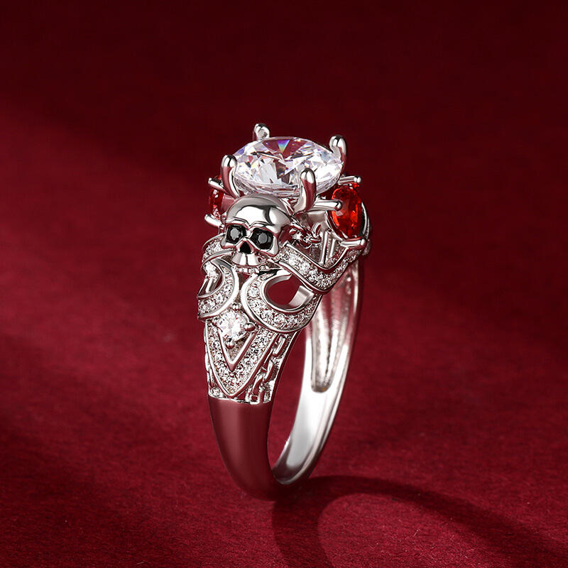 Jeulia "Chain to Love" Skull Design Sterling Silver Ring