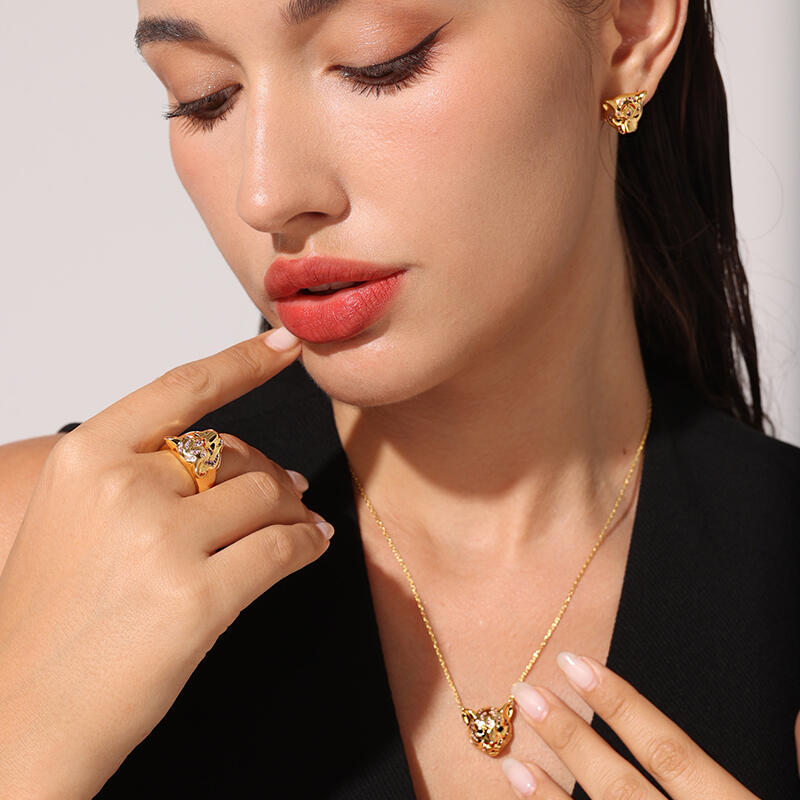 Jeulia Brincos de prata esterlina tigre