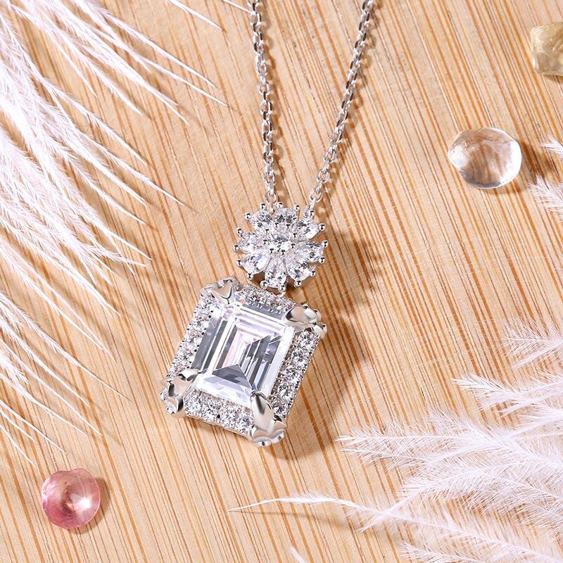Jeulia Vintage Flower Halo Emerald Cut Sterling Silver Pendant Necklace