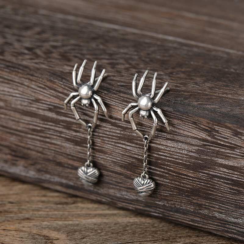 Jeulia "Spider & Heart" Sterling Silver Dangle Earrings