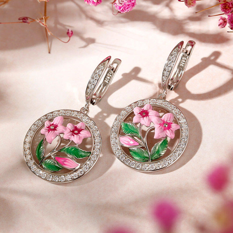 Jeulia Pendientes de colgante con esmalte de flores de plata de ley