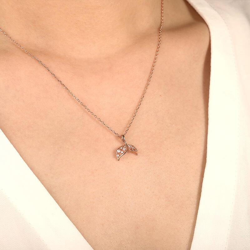 "Beyond The Sea" Round Cut Necklace