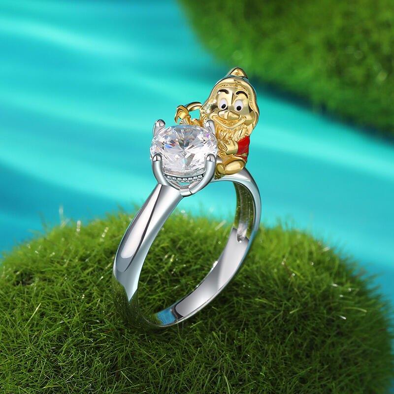 Jeulia Hug Me "Lovable Dwarf" Round Cut Sterling Silver Ring