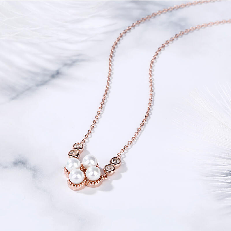 Naszyjnik Srebrny z Perłą Hodowlaną Koniczyna