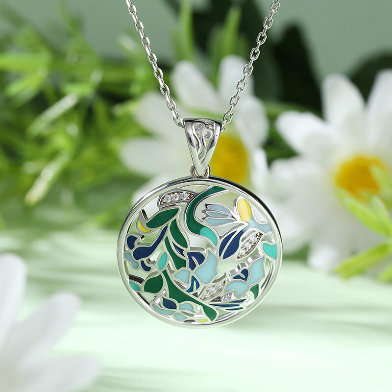 Jeulia Dreamy Garden "Garland" Flower and Leaf Enamel Sterling Silver Necklace