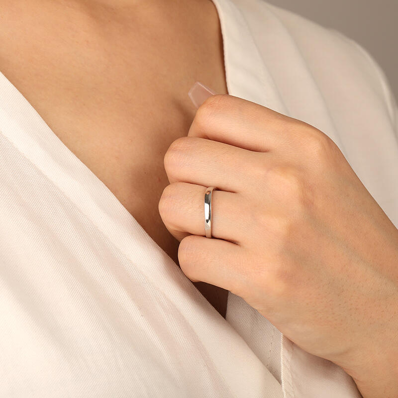 "My Flowing Love" Classic Wedding Ring