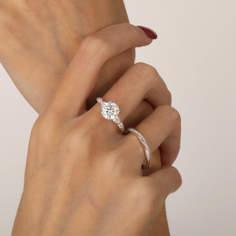 Jeulia Simple Three Stone Bridal Set 2PCS Sterling Silver