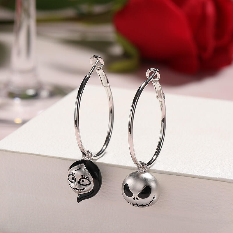 Jeulia "Amor Eterno" Pendientes de aro de plata de pareja de calavera
