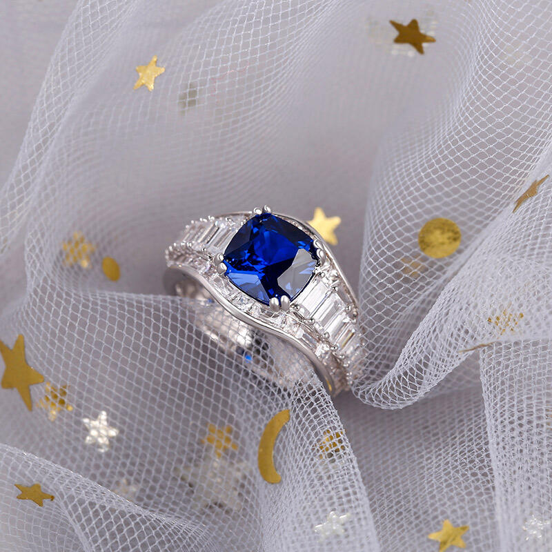 Jeulia Classic Cushion Cut Sterling Silver Ring