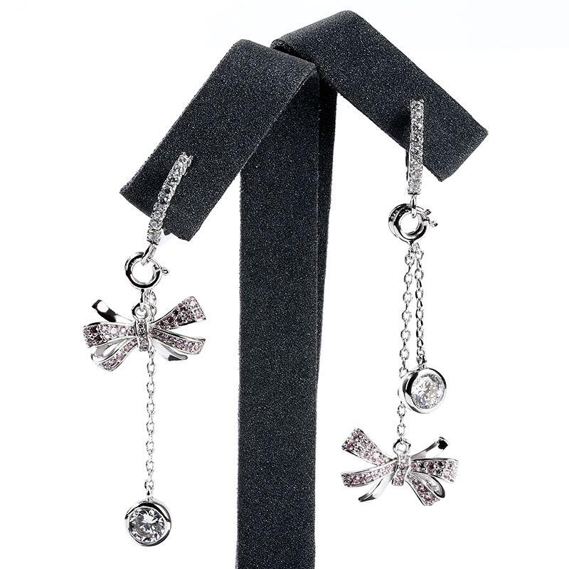 Jeulia Knot Mismatched Earrings