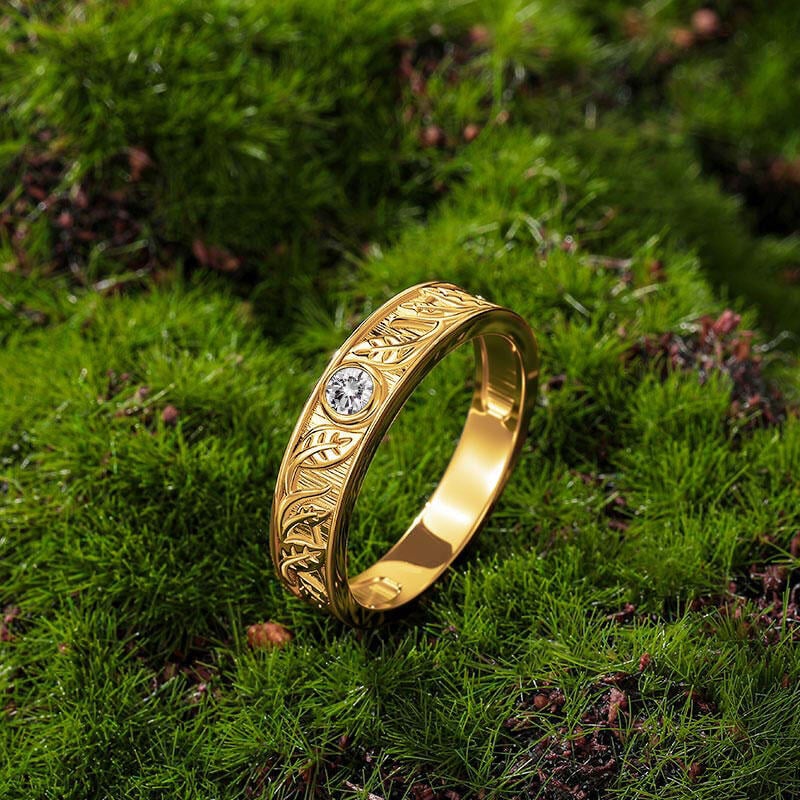 Jeulia Leaf-Engraved Gold Round Solitaire Wedding Ring For Men