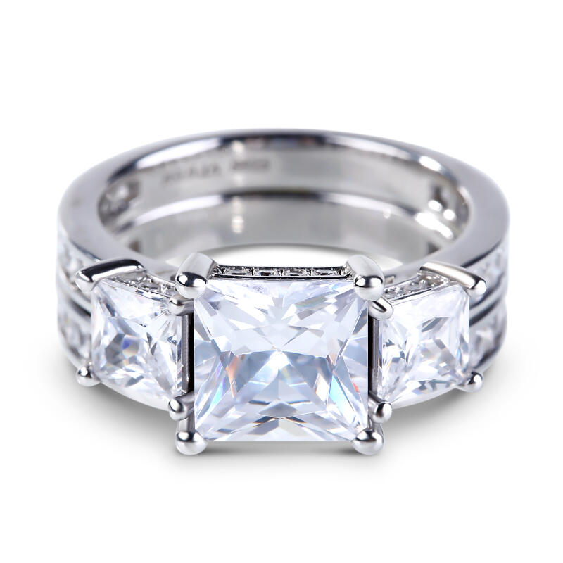 Jeulia Three Stone Princess Cut Sterling Silver Ring Set