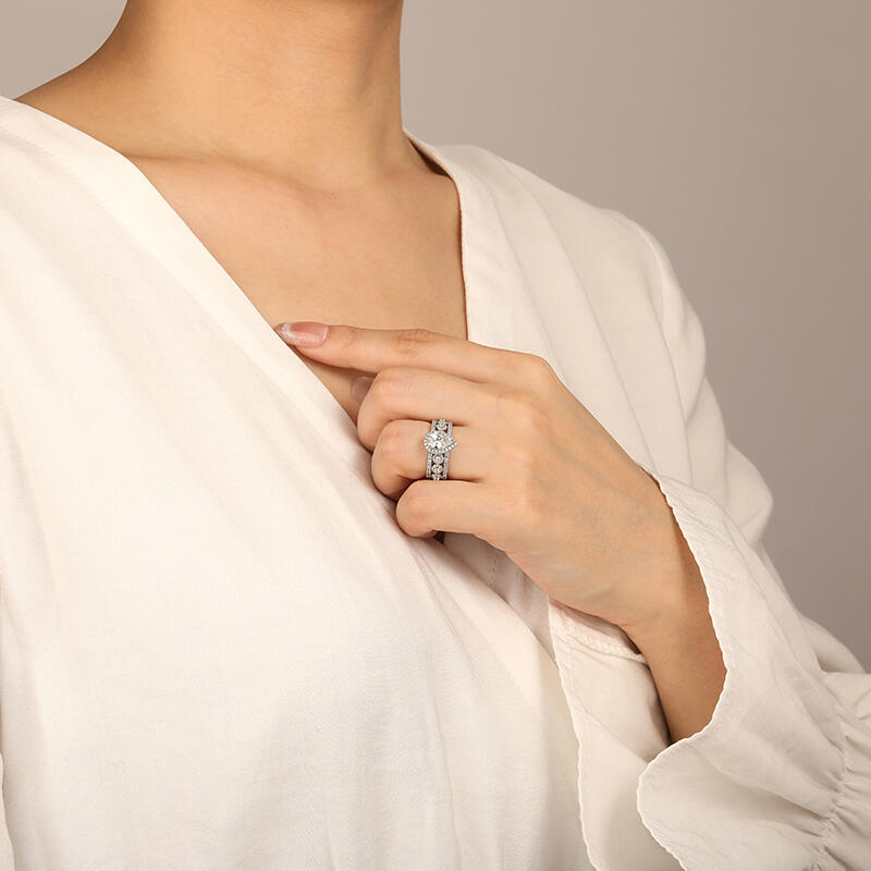 "Moonlight Kiss" Pear Cut Bridal Set