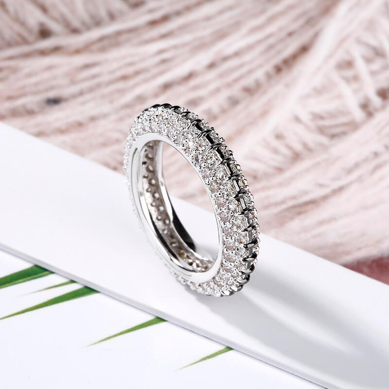 Jeulia "Pumpkin King" Inspired Sterling Silver Eternity Band