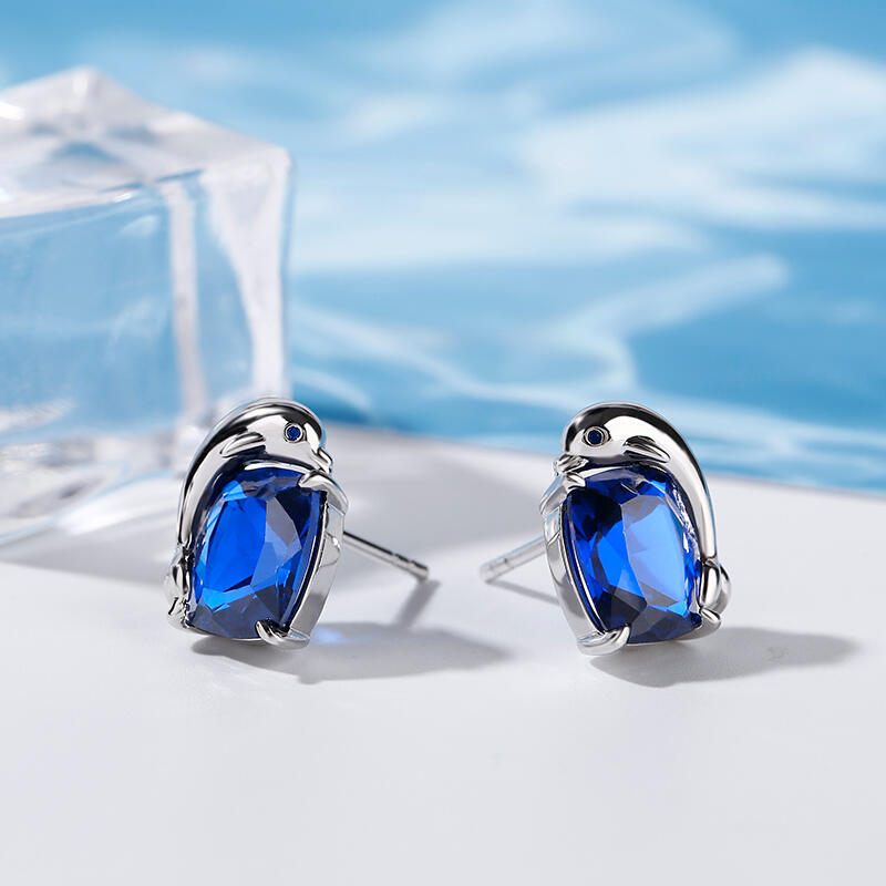 Jeulia Brincos brilhantes de prata esterlina com safira golfinho