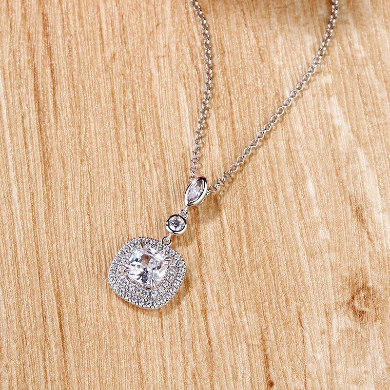 Jeulia Collar De Plata De Ley Con Doble Halo De Talla Cojín