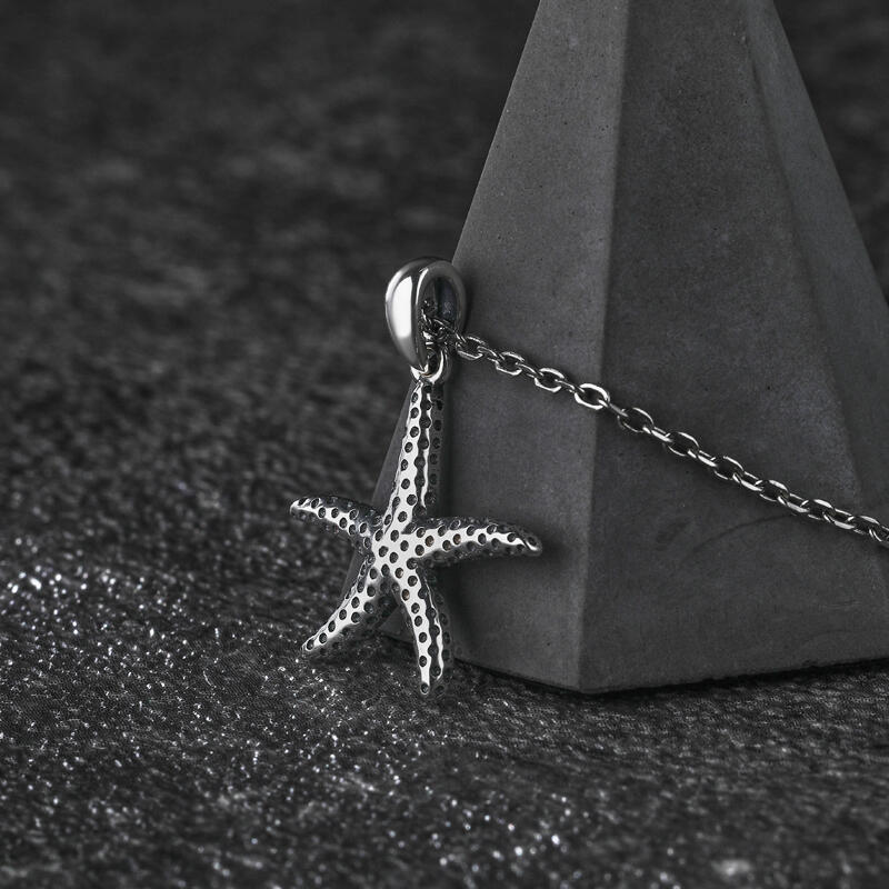 Jeulia "Starfish" Sterling Silver Necklace