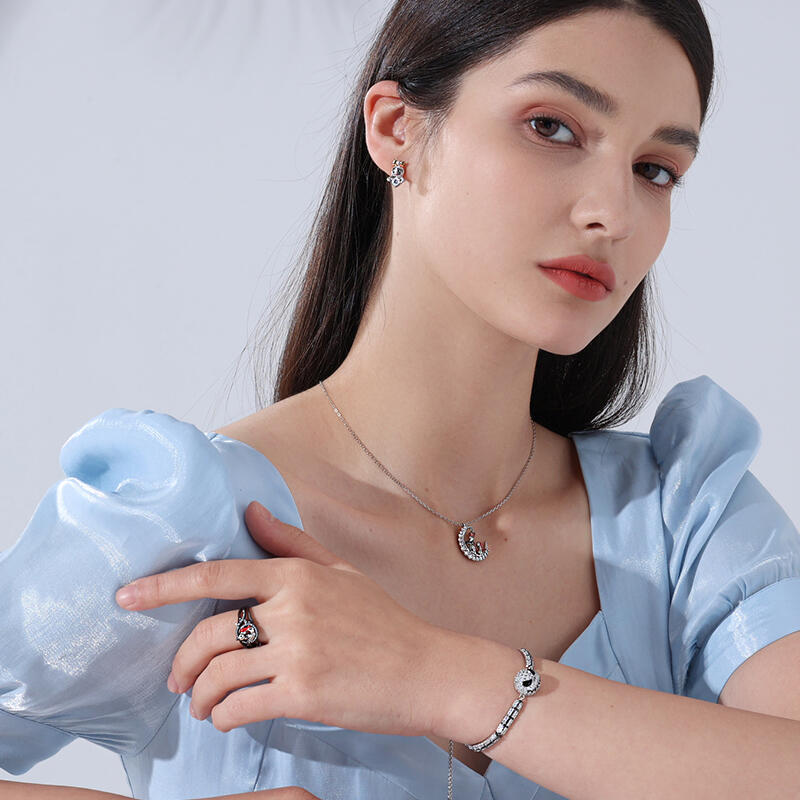 Jeulia Pesadilla Antes De Navidad Pulsera De plata Esterlina