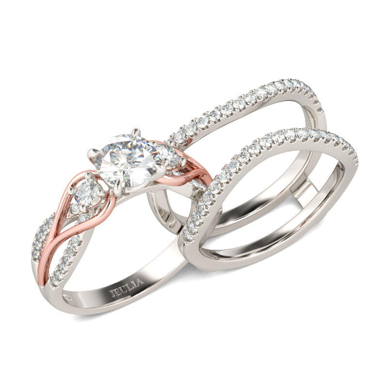 Jeulia Conjunto De Anillos Con Dos Tonos De Tres Piedras De Talla Redonda En Plata De Ley