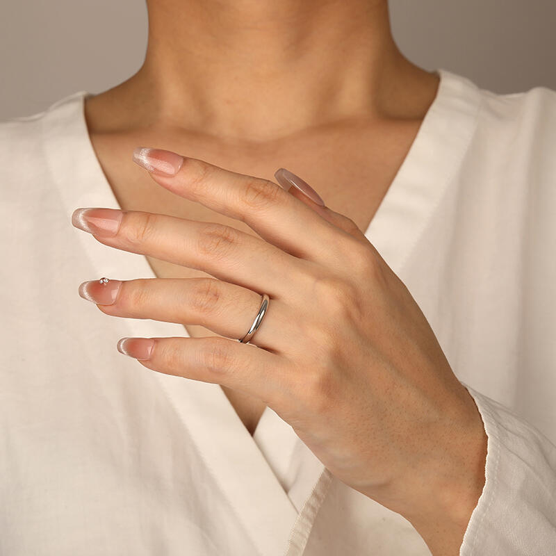 "Unfading Passion" Classic Wedding Ring