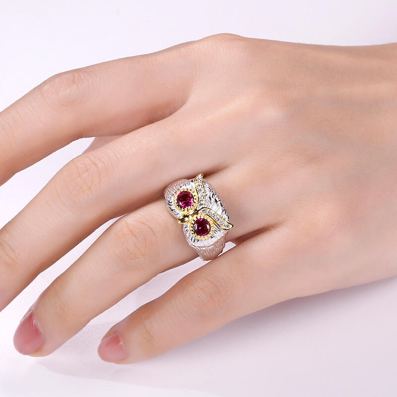 Jeulia Anel coruja com corte redondo em dois tons em prata esterlina