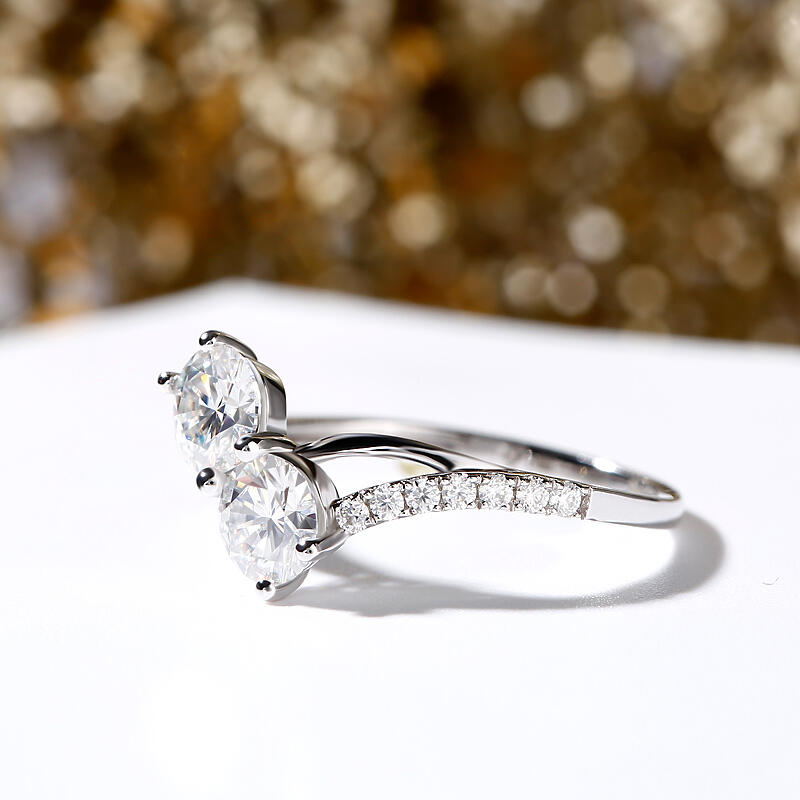 Jeulia Anel de ouro com duas pedras lapidadas redondas em ouro