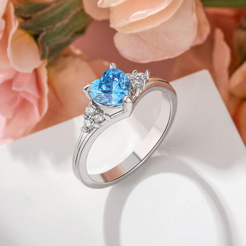Jeulia Classic Custom Three Stone Heart Promise Ring
