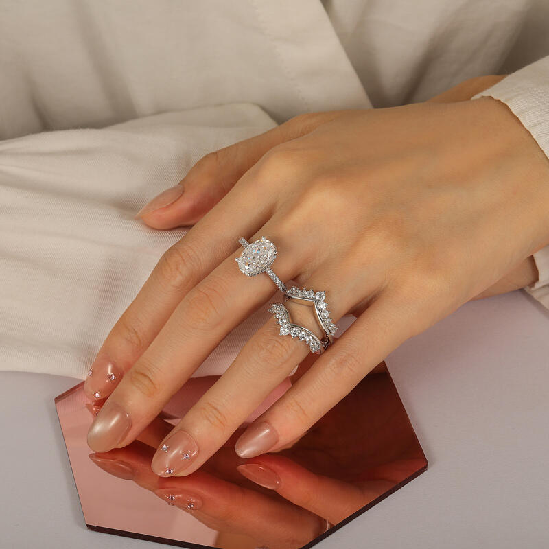 Jeulia Gorgeous Twist Inset Oval Puzzle Ring Set 2PCS