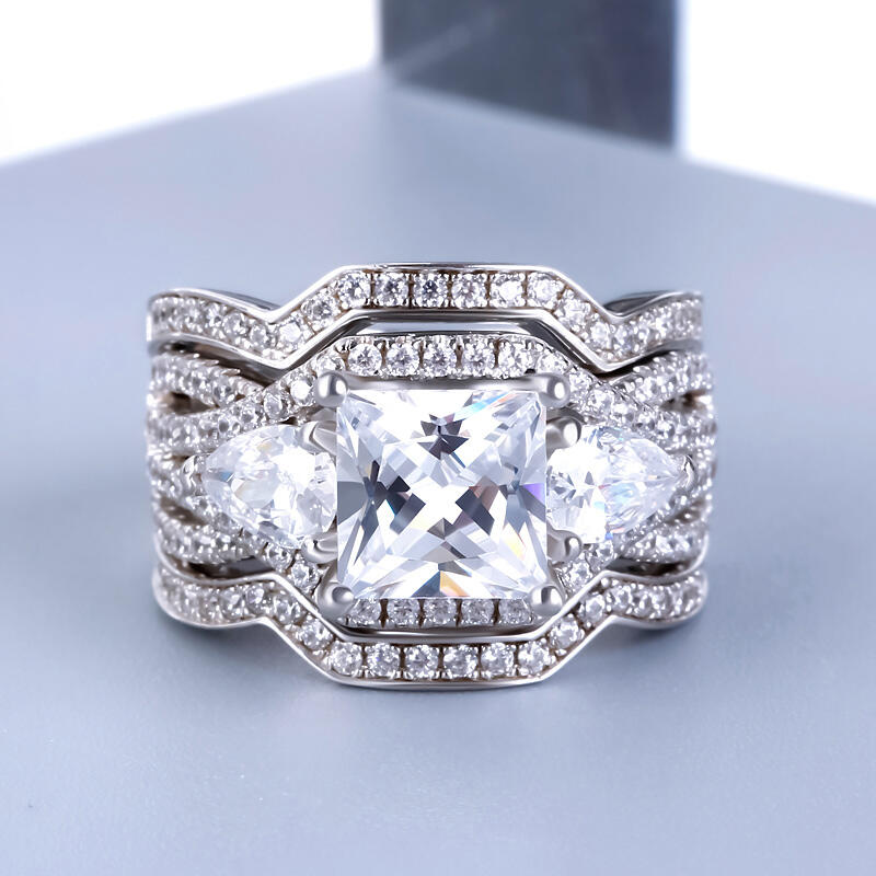 Jeulia Three Stone Princess Cut Sterling Silver Ring Set