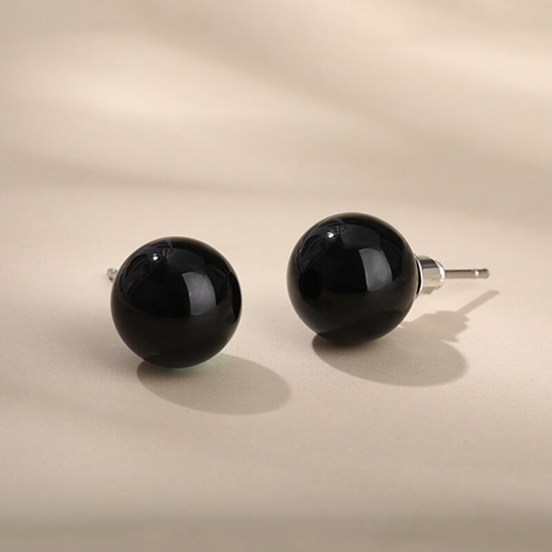 Jeulia "Believe in Yourself" Round Natural Black Agate Stud Earrings