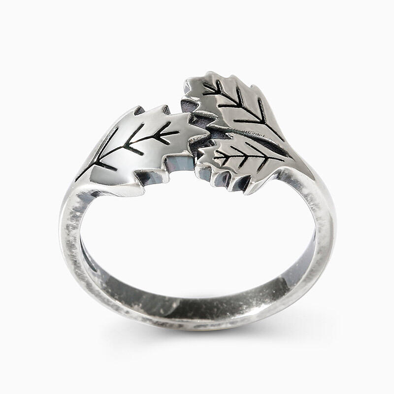 Jeulia "Oak Tree Leaf" Sterling Silver Ring