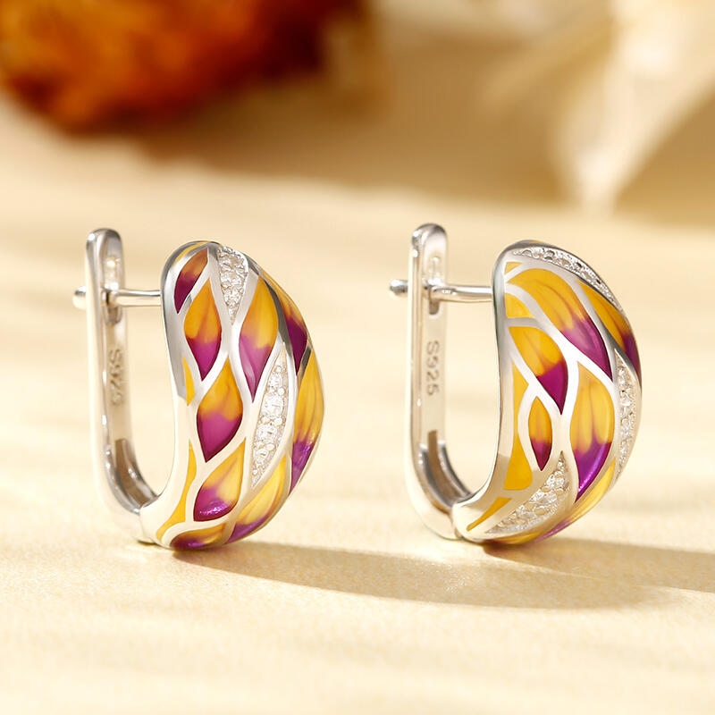 Jeulia "Swaying Leaves" Enamel Sterling Silver Hoop Earrings