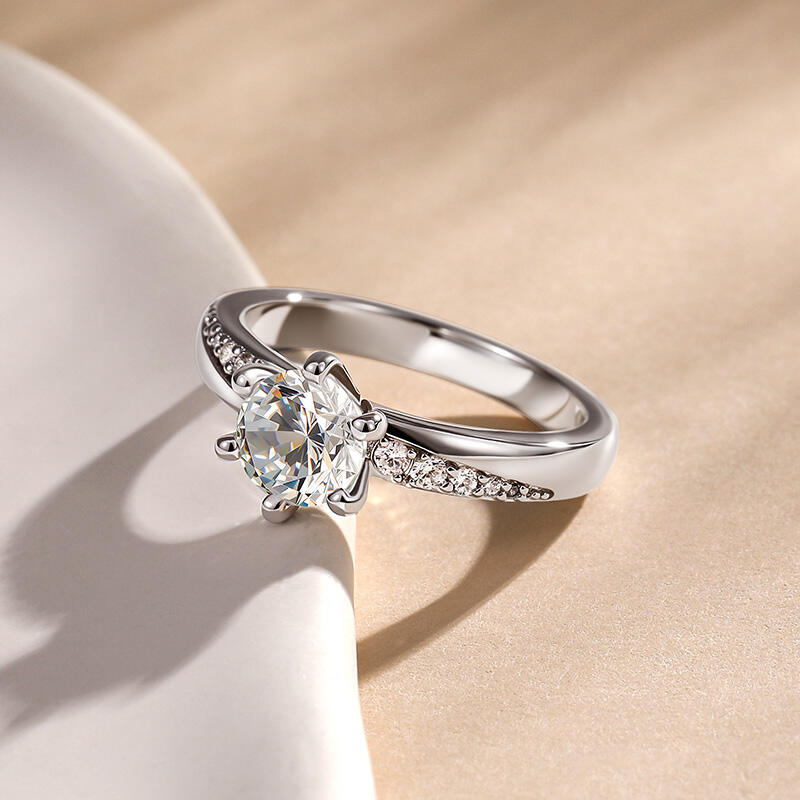 Jeulia Anillo Pavé Ondulado Clásico Corte Redondo Personalizado