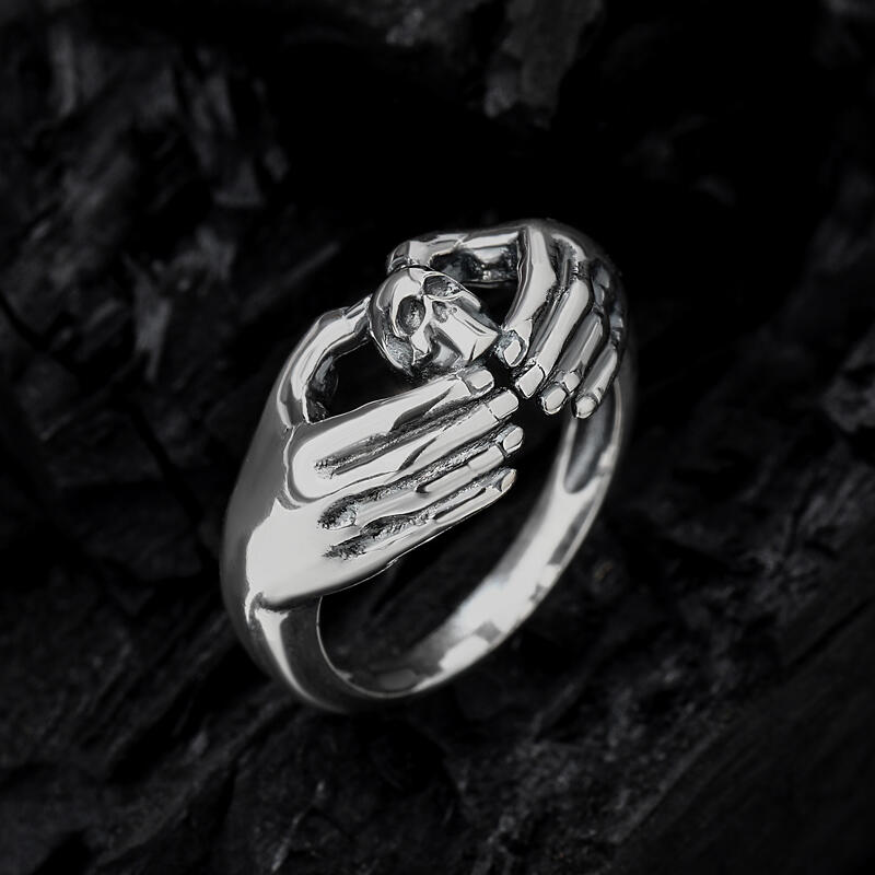 Jeulia "Claddagh" Skull Design Sterling Silver Ring