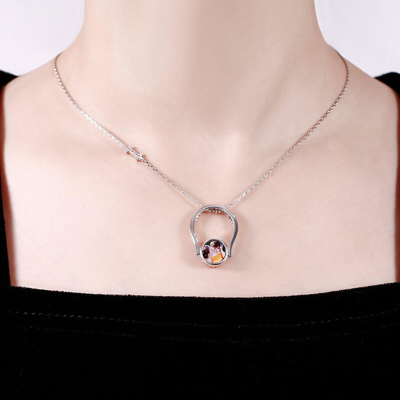 Jeulia "Blooming Daisy" Sterling Silver Personalized Photo Ring (With A Free Chain)