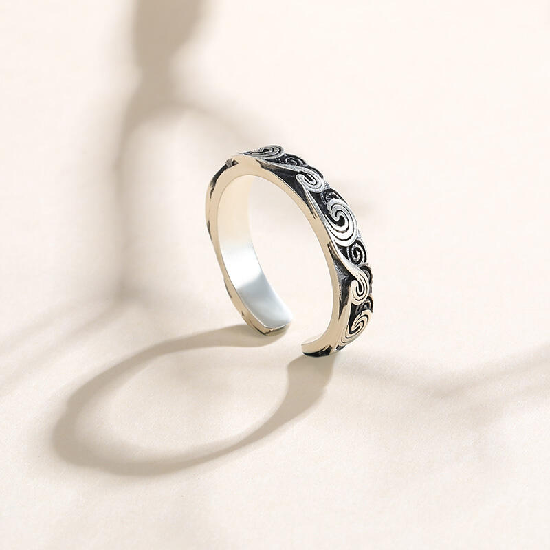 Jeulia "Vintage Cloud" Open Design Sterling Silver Women's Band