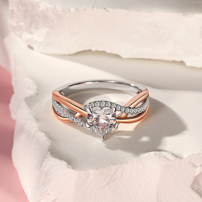Jeulia Amore Anillo de Compromiso en Forma de Coraz贸n Bicolor con Detalle Trenzado